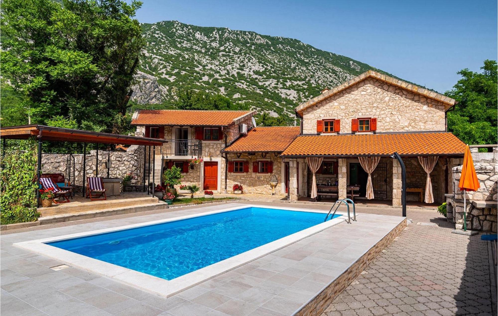 Castra Ferienhaus *